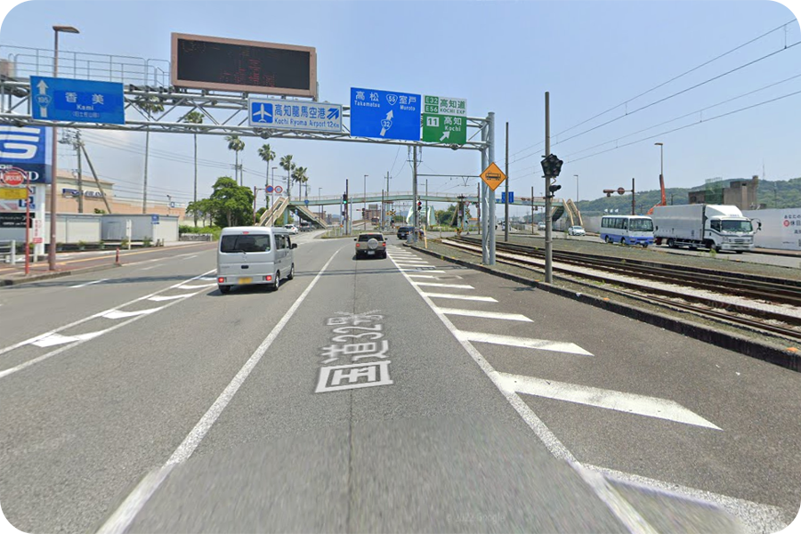 車でお越しの方